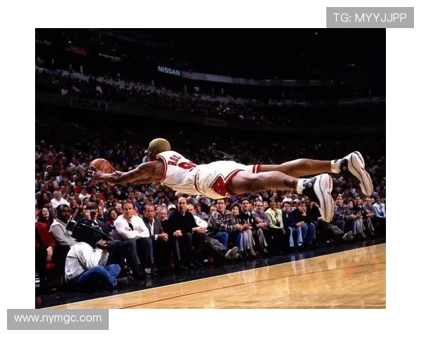 篮球巨星奋战赛场 他们如何塑造自己的辉煌传奇