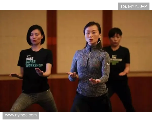 对话王芳：回顾她在英雄联盟中的辉煌历程与成长故事