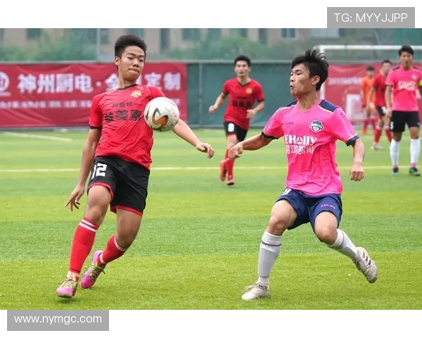 成都足球队个人能力引发热议球迷对球员表现褒贬不一 成都足球队个人能力引发热议球迷对球员表现褒贬不一