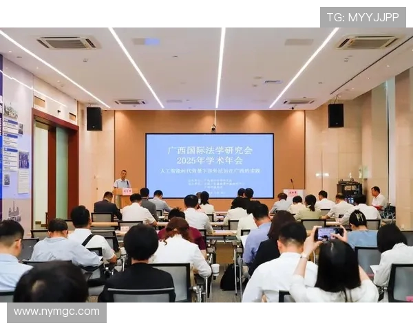 亚自由与天主大学的对决：教育理念与学术成就的深度探讨